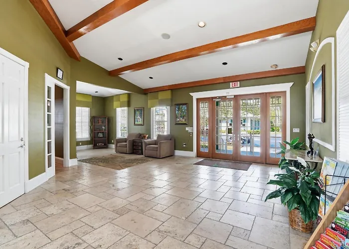 Greenlinks Golf Villas At Lely Resort